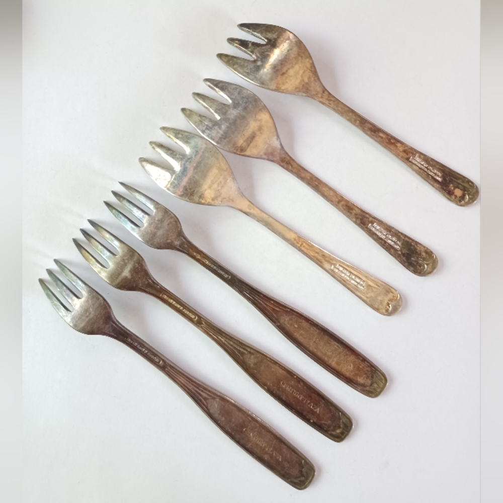 Vintage Assorted Silverplated Forks Set of 11 - Picture 7 of 8